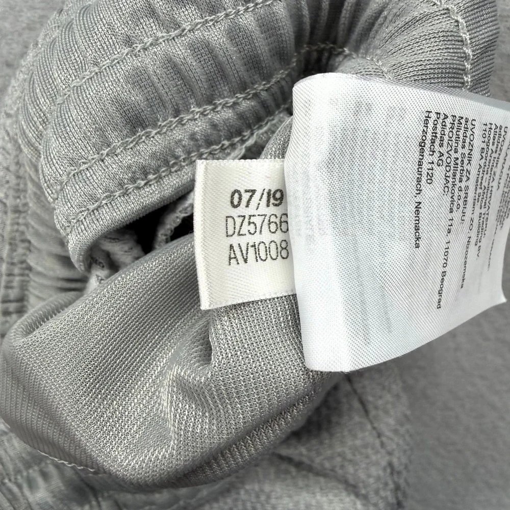 Adidas Track Pants Mens 2XL Gray Heather Essentials Matte Cut 3-Stripes Athletic